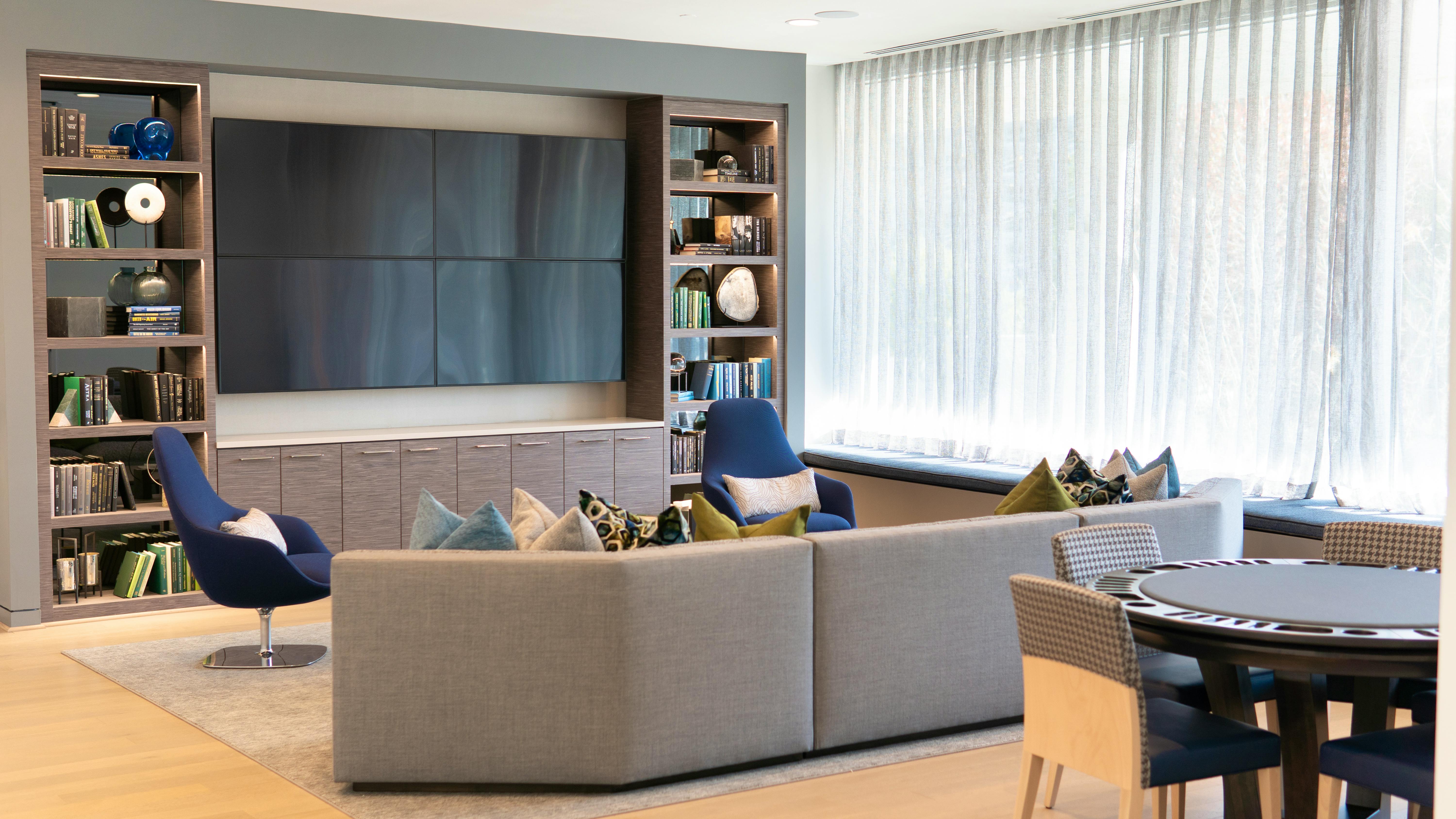 Luxury Apartments Dallas, TX The Cirque Schedule a Tour